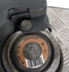 Pompe de direction PEUGEOT PARTNER 1 Photo n°4