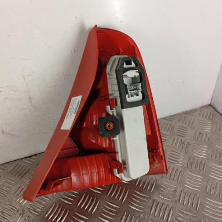 Feu arriere principal gauche (feux) RENAULT CLIO 2