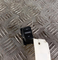 Interrupteur de leve vitre avant gauche DACIA SANDERO 2 Photo n°1