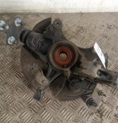 Moyeu avant droit PEUGEOT 308 2 Photo n°1