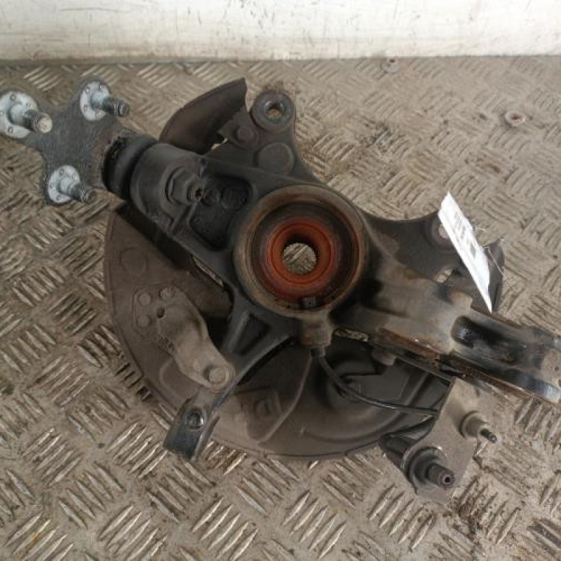 Moyeu avant droit PEUGEOT 308 2 Moyeu avant droit PEUGEOT 308 2