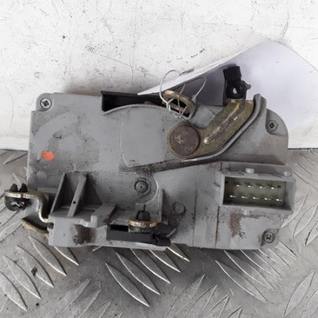 Serrure avant droit PEUGEOT 206