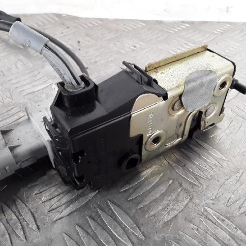 Serrure arriere gauche CITROEN C4 1