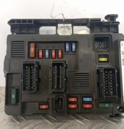 Boitier servitude moteur (BSM) PEUGEOT 206 Photo n°1