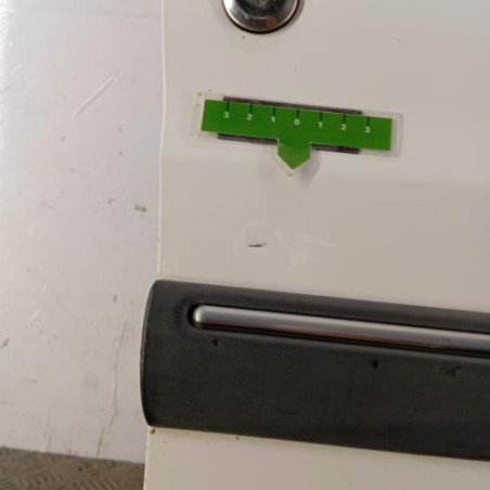 Porte avant droit PEUGEOT 106