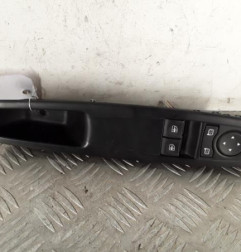 Interrupteur de leve vitre avant gauche RENAULT MEGANE 3 Photo n°1