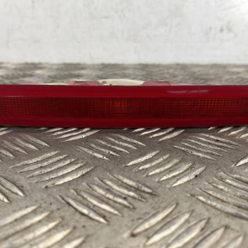 Feu arriere stop central RENAULT LAGUNA 2 Feu arriere stop central RENAULT LAGUNA 2