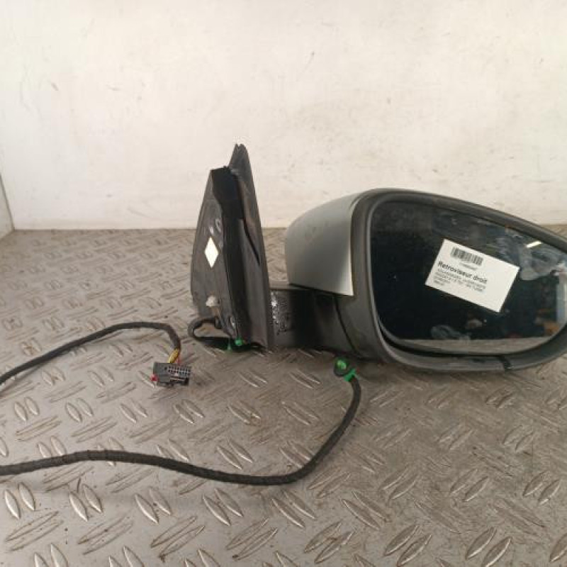 Retroviseur droit VOLKSWAGEN PASSAT 6