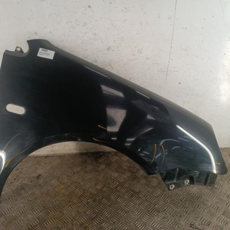 Aile avant droit VOLKSWAGEN POLO 4