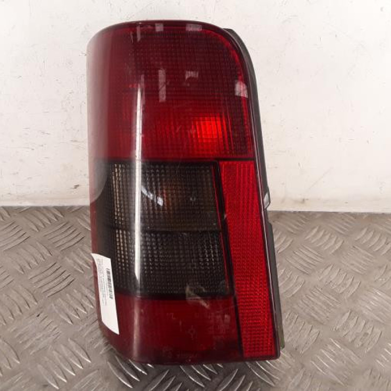 Feu arriere principal gauche (feux) CITROEN BERLINGO 1 Feu arriere principal gauche (feux) CITROEN BERLINGO 1