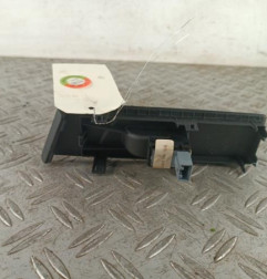 Interrupteur de leve vitre avant droit VOLKSWAGEN PASSAT 6