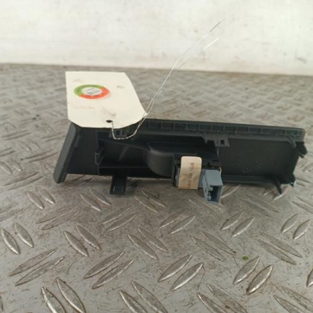 Interrupteur de leve vitre avant droit VOLKSWAGEN PASSAT 6