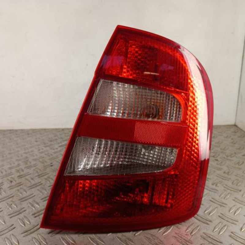 Feu arriere principal droit (feux) SKODA FABIA 1