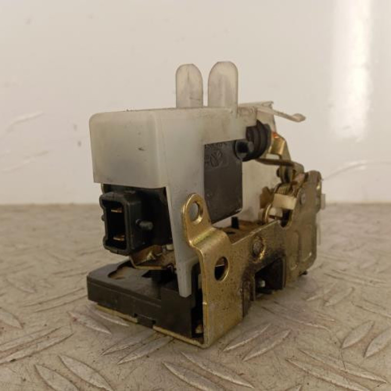 Serrure arriere droit RENAULT CLIO 2 Serrure arriere droit RENAULT CLIO 2