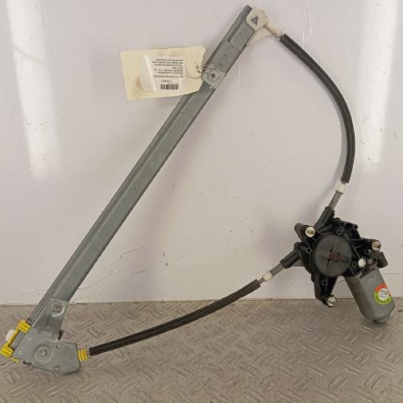 Leve vitre electrique avant droit RENAULT MEGANE 1