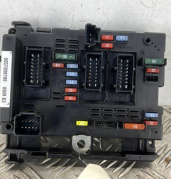 Boitier servitude moteur (BSM) PEUGEOT 206 Photo n°1