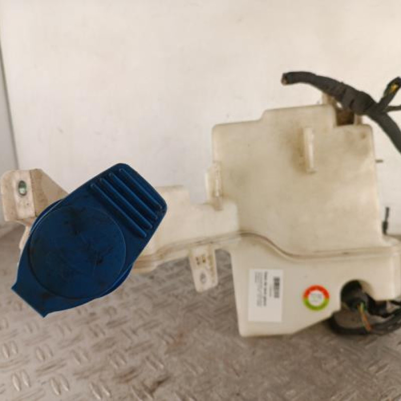 Vase de lave glace VOLKSWAGEN PASSAT 6 Vase de lave glace VOLKSWAGEN PASSAT 6