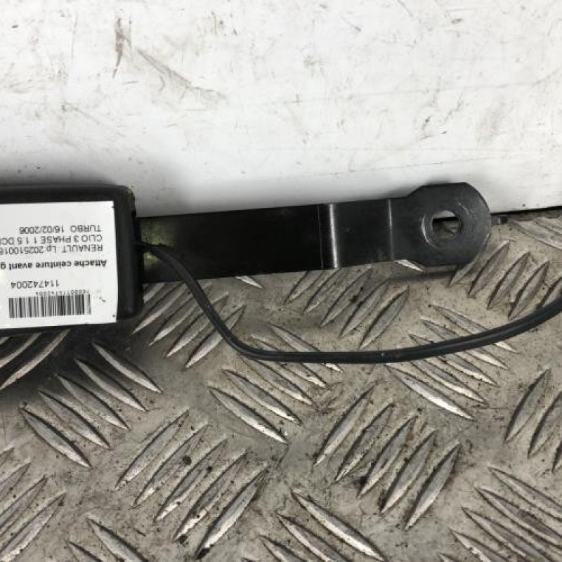 Attache ceinture avant gauche RENAULT CLIO 3