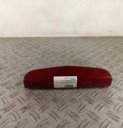 Feu arriere stop central OPEL CORSA D Photo n°1