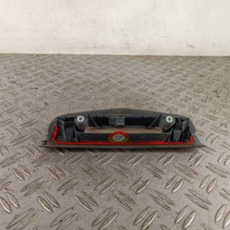 Feu arriere stop central OPEL CORSA D