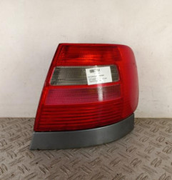 Feu arriere principal droit (feux) AUDI A4 1 Photo n°1