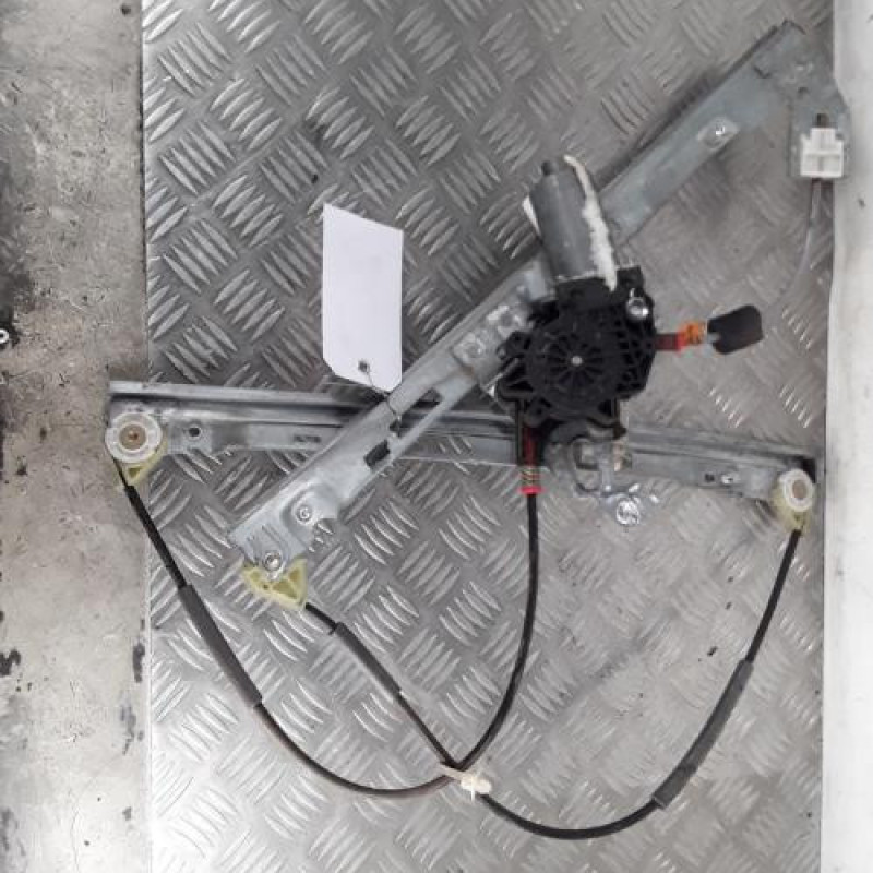 Leve vitre electrique avant gauche PEUGEOT 206