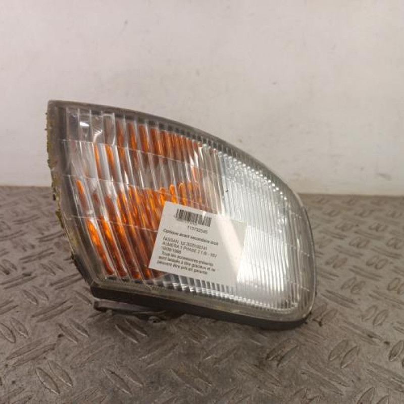 Optique avant secondaire droit (feux)(clignotant) NISSAN ALMERA 1