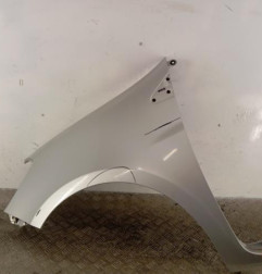 Aile avant gauche RENAULT CLIO 3 Photo n°1