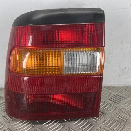 Feu arriere principal gauche (feux) OPEL VECTRA A Photo n°1