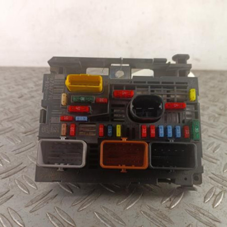 Boitier servitude moteur (BSM) PEUGEOT 407 Photo n°1