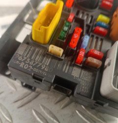 Boitier servitude moteur (BSM) PEUGEOT 407