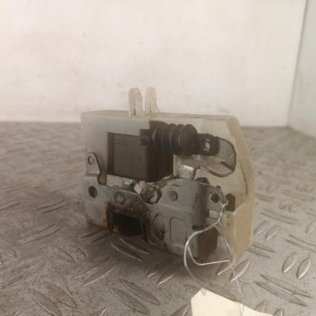 Serrure arriere droit RENAULT CLIO 2 CAMPUS Photo n°1