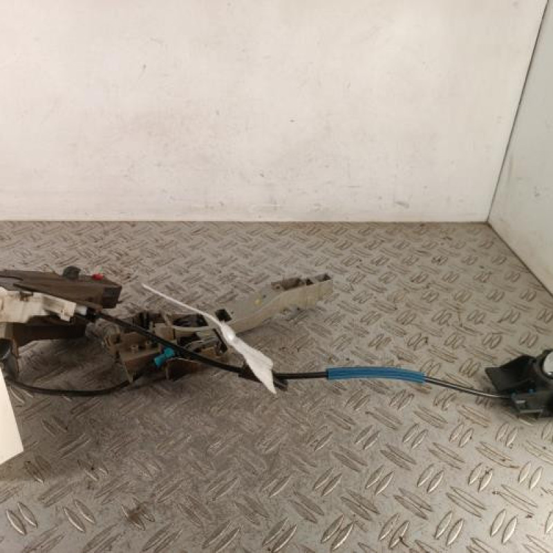 Serrure arriere gauche CITROEN C4 1
