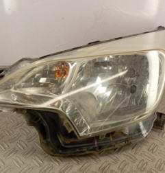 Optique avant principal gauche (feux)(phare) TOYOTA VERSO-S