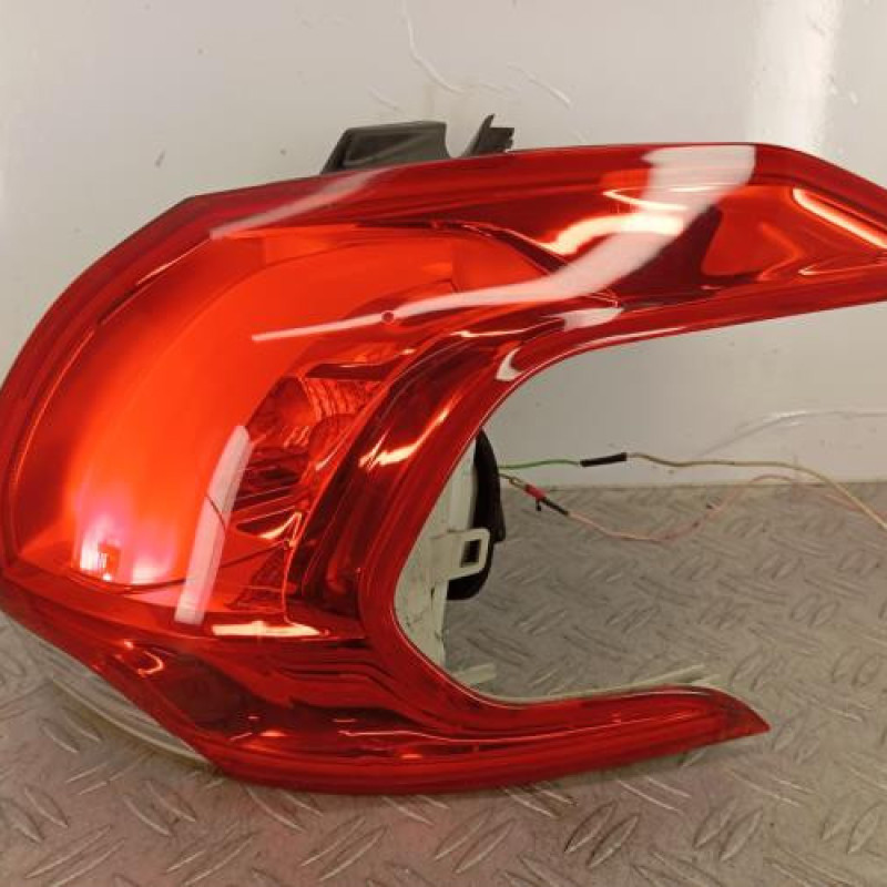 Feu arriere principal droit (feux) PEUGEOT 2008 1