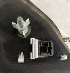 Feu arriere secondaire droit (feux) PEUGEOT 2008 1 Photo n°4