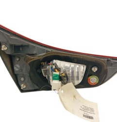 Feu arriere secondaire droit (feux) TOYOTA AURIS 2 Photo n°5