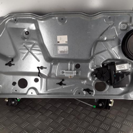 Leve vitre electrique avant droit VOLKSWAGEN POLO 4