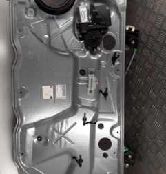 Leve vitre electrique avant droit VOLKSWAGEN POLO 4 Photo n°3