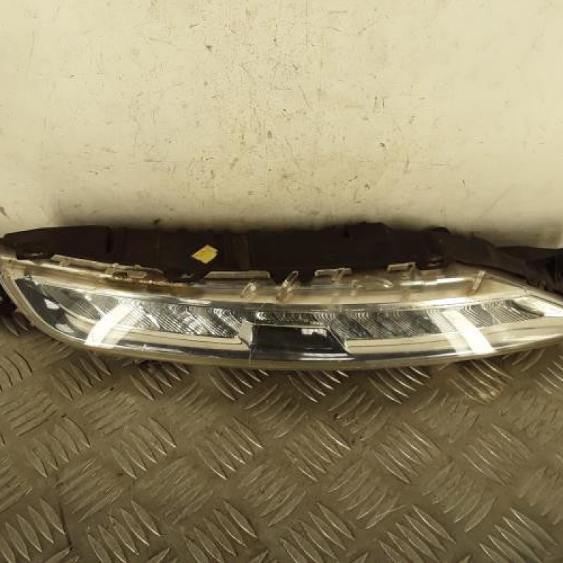 Feu diurne avant droit CITROEN C4 PICASSO 2 Feu diurne avant droit CITROEN C4 PICASSO 2