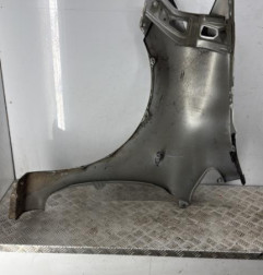 Aile avant droit TOYOTA AURIS 1