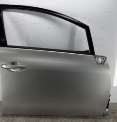 Porte avant droit TOYOTA AURIS 1 Photo n°1