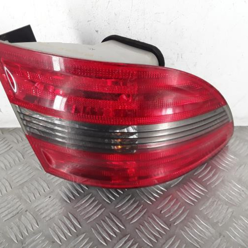 Feu arriere principal gauche (feux) MERCEDES CLASSE B 245