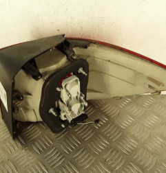 Feu arriere principal gauche (feux) MERCEDES CLASSE B 245