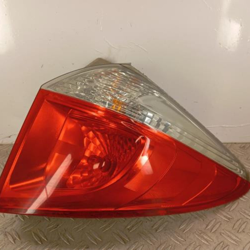 Feu arriere principal droit (feux) TOYOTA VERSO-S