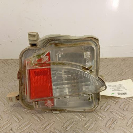 Feu de pare choc arriere droit TOYOTA VERSO-S Photo n°1