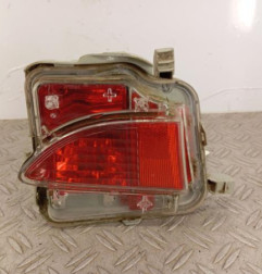 Feu de pare choc arriere gauche TOYOTA VERSO-S Photo n°1