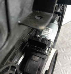 Leve vitre electrique arriere gauche HYUNDAI I 30 3 Photo n°4