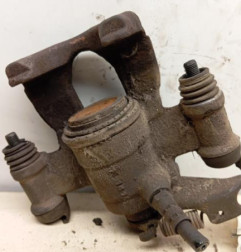 Etrier arriere droit (freinage) NISSAN NV400