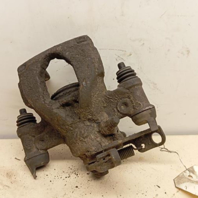 Etrier arriere gauche (freinage) NISSAN NV400 Etrier arriere gauche (freinage) NISSAN NV400